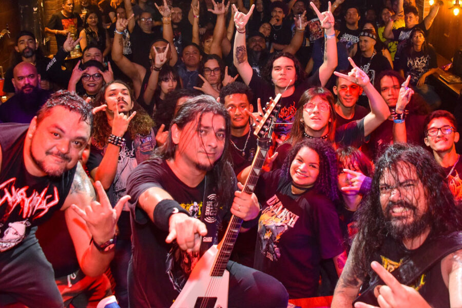 Banda Warpath se apresentando no Subculturas de Belém.