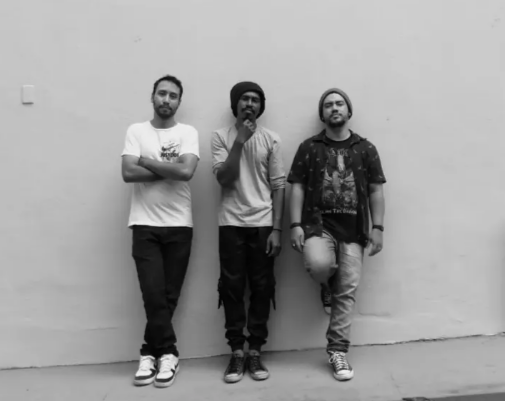 A banda Alternative Crow se apresentando no Studio Pub em Belém, Pará.