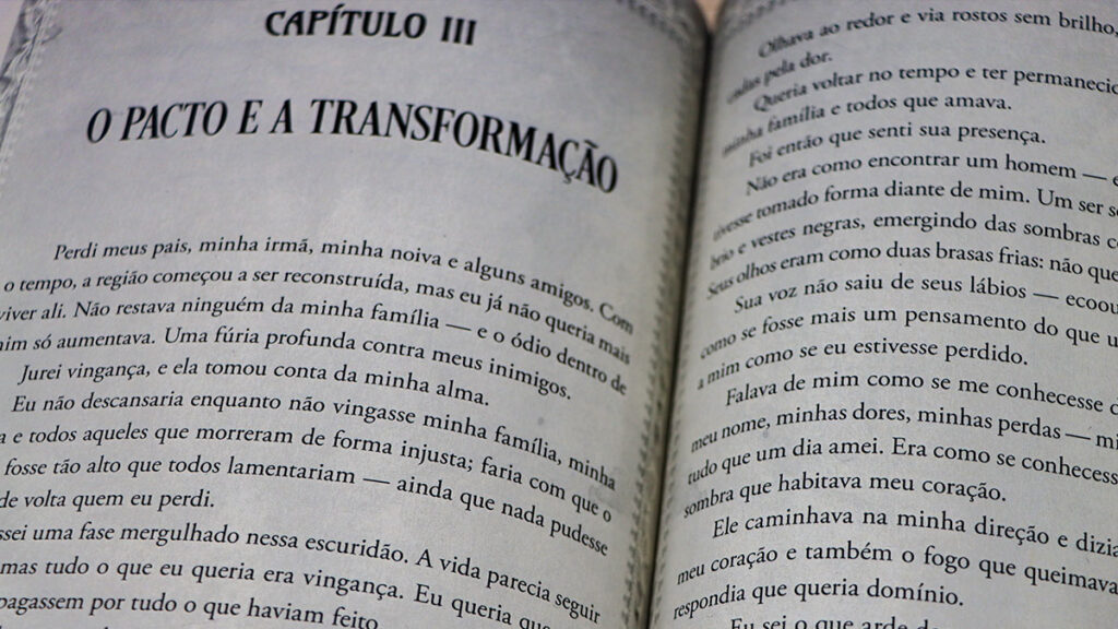 Capa do livro 'Cem anos depois' que traz uma nova visão sobre Drácula.