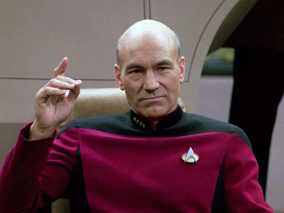 Patrick Stewart, eterno Capitão Picard e Professor Xavier, falece aos 86 anos.
